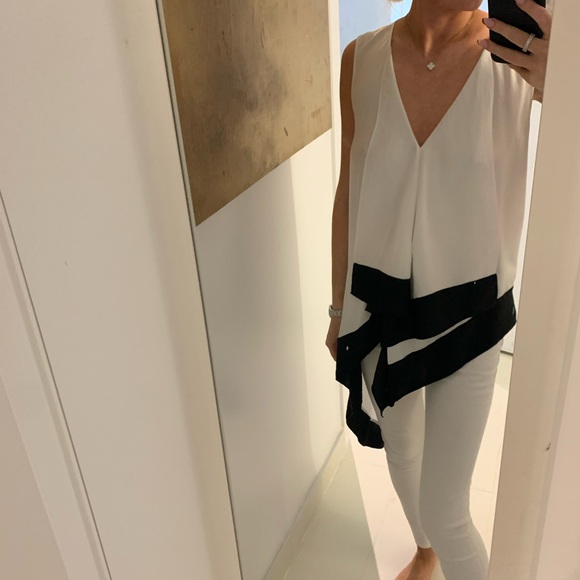 BCBG Blouse - Picture 4 of 5